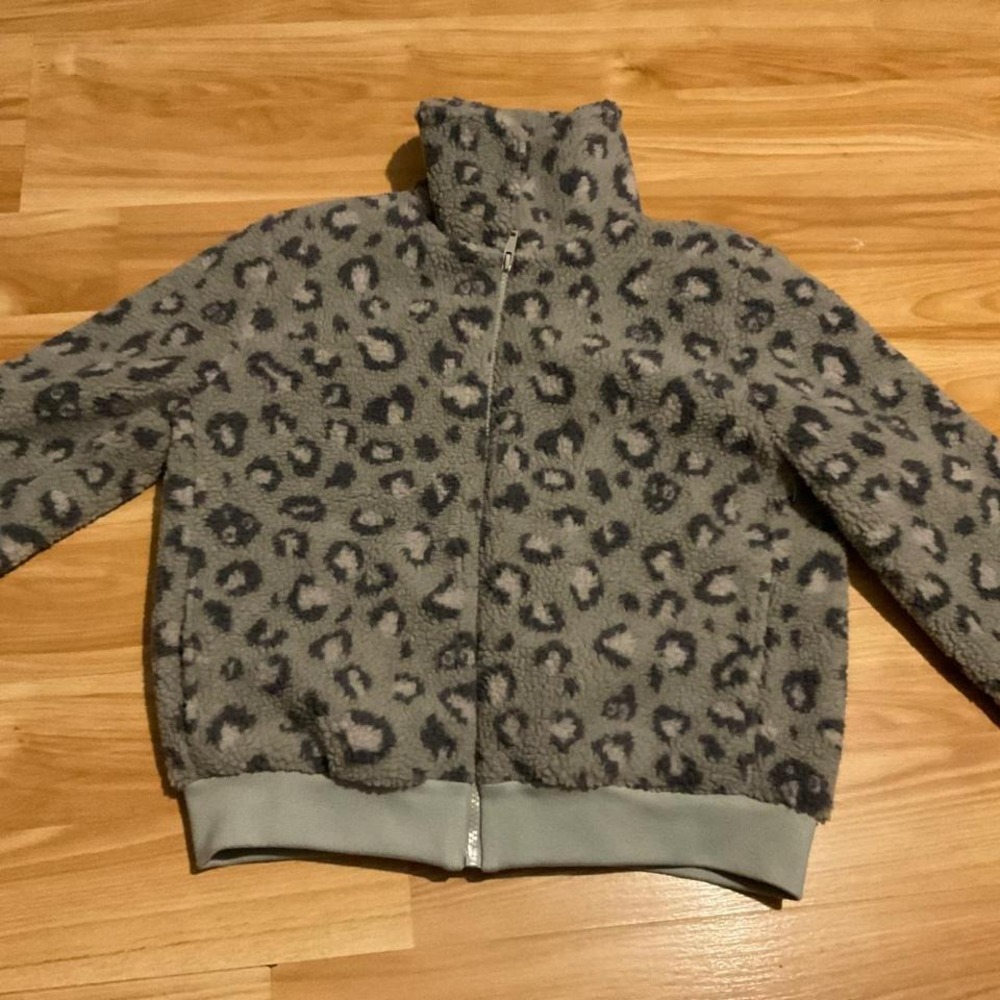 Beyond yoga Leopard‎ fleece